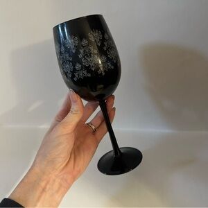 Disney Haunted Mansion Wallpaper Black Wine Glass